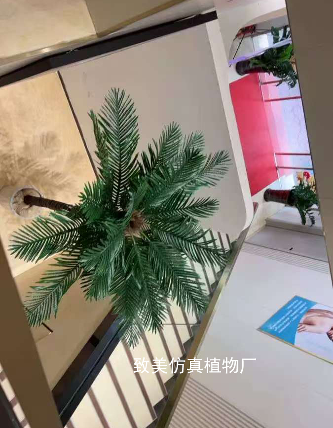 真树杆仿真椰子树图片