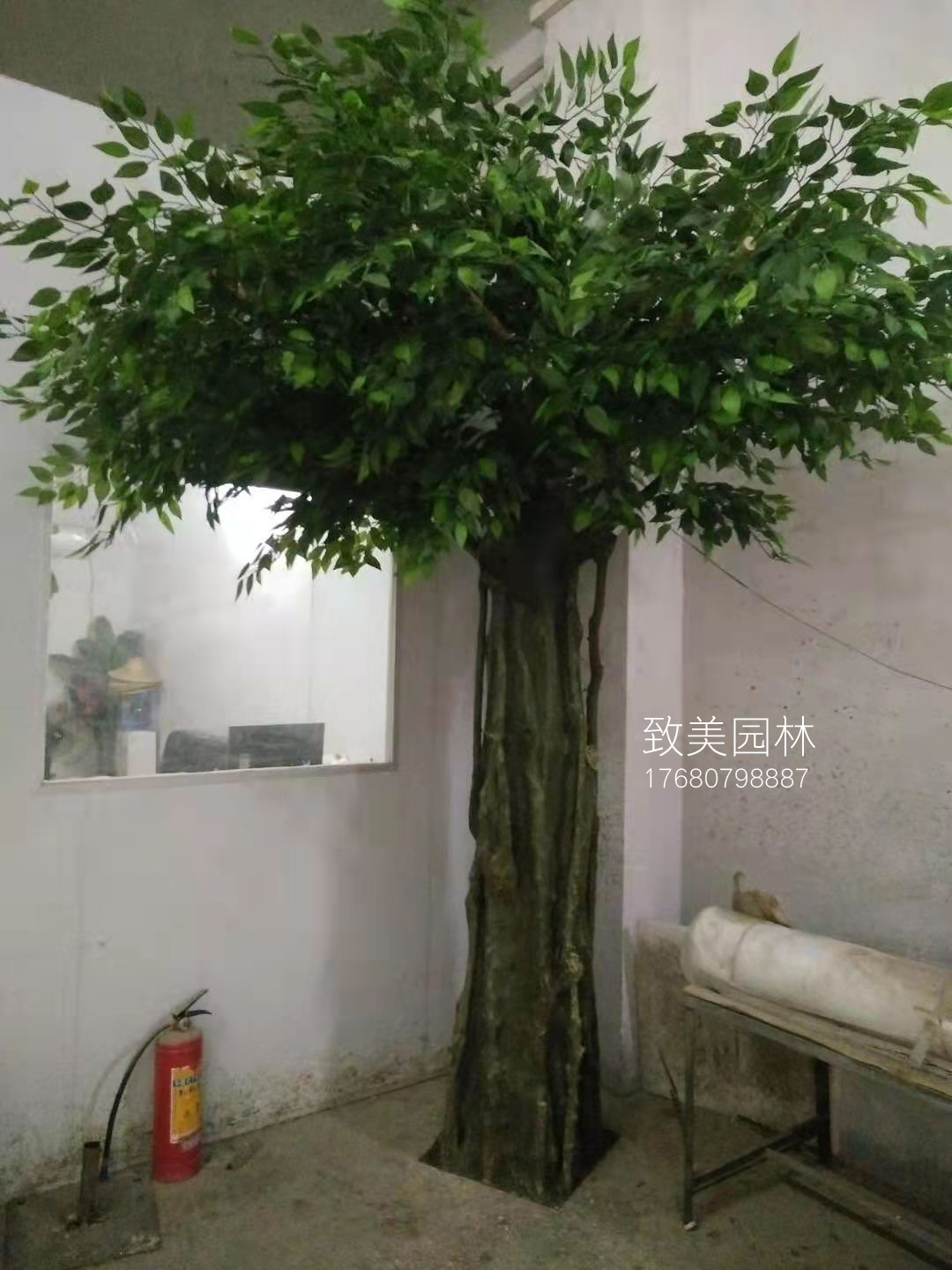 室内装饰仿真树榕树图片