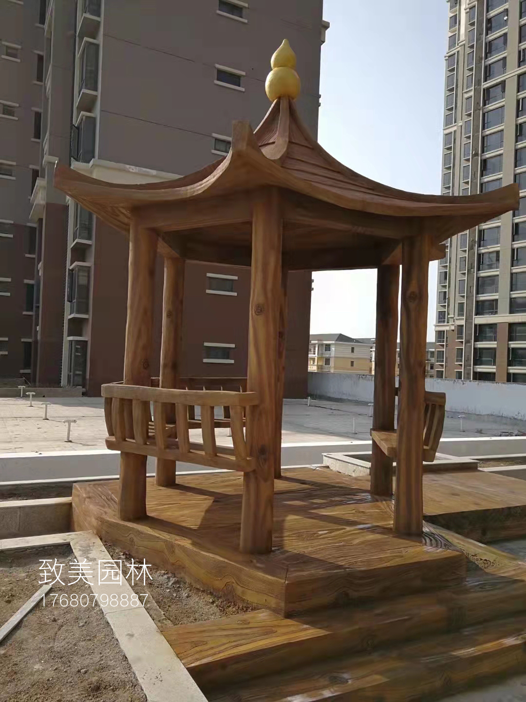 小区仿木纹凉亭护栏施工