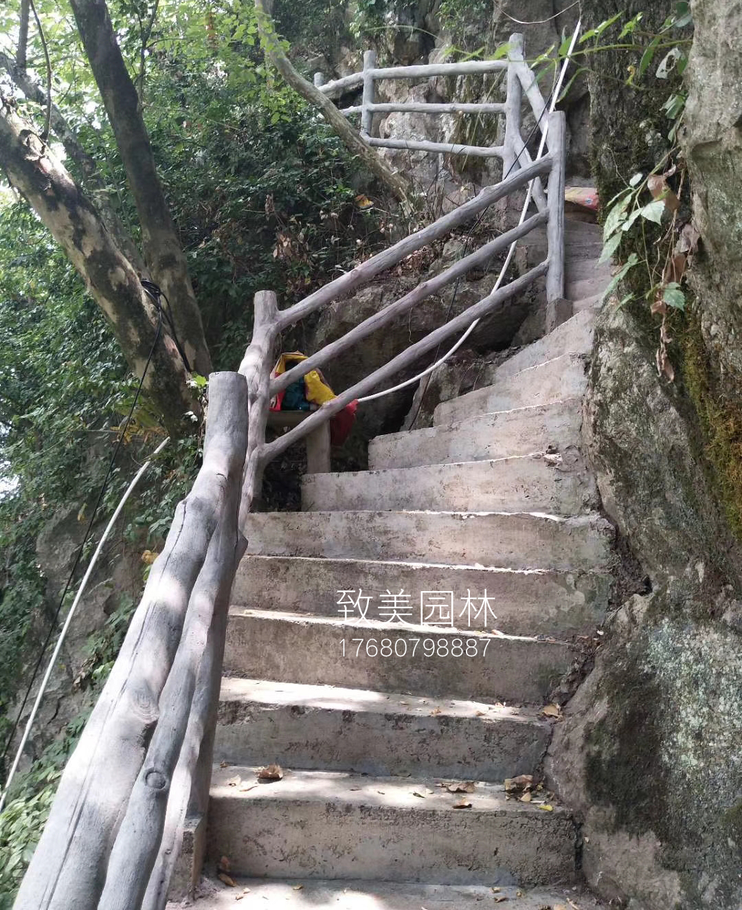 景区仿木护栏杆施工