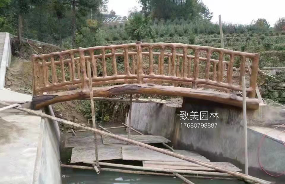 河道桥水泥仿木护栏